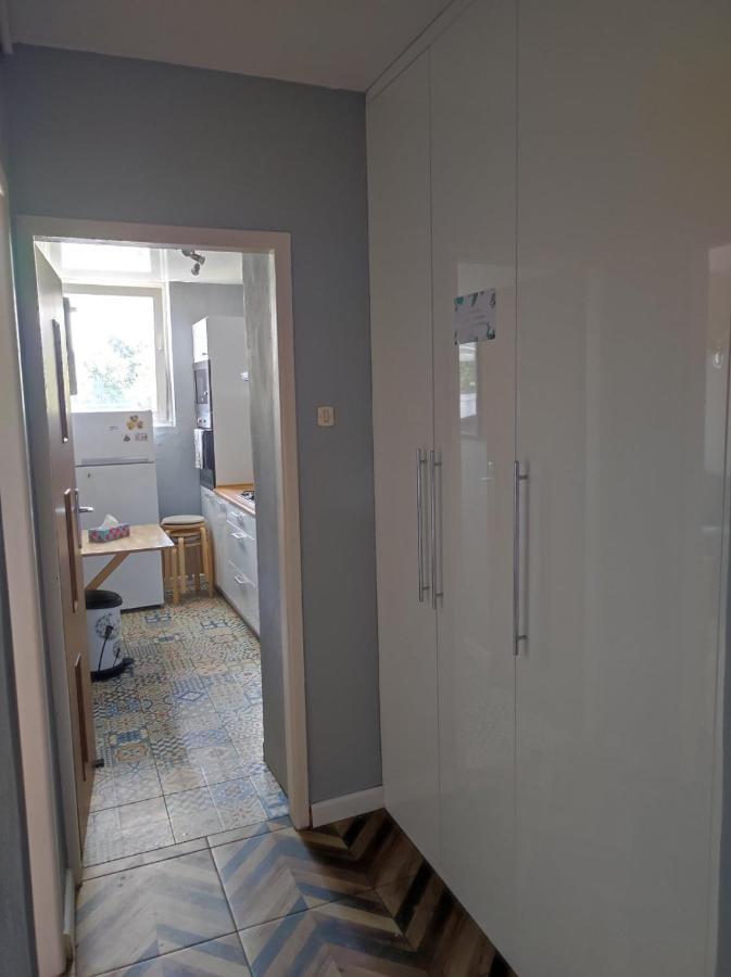 Single Room No.3 In The Very Center Of Varsovie Extérieur photo